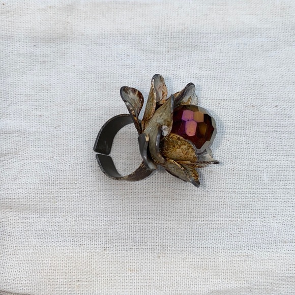 Metal Flower Ring - Picture 2 of 2